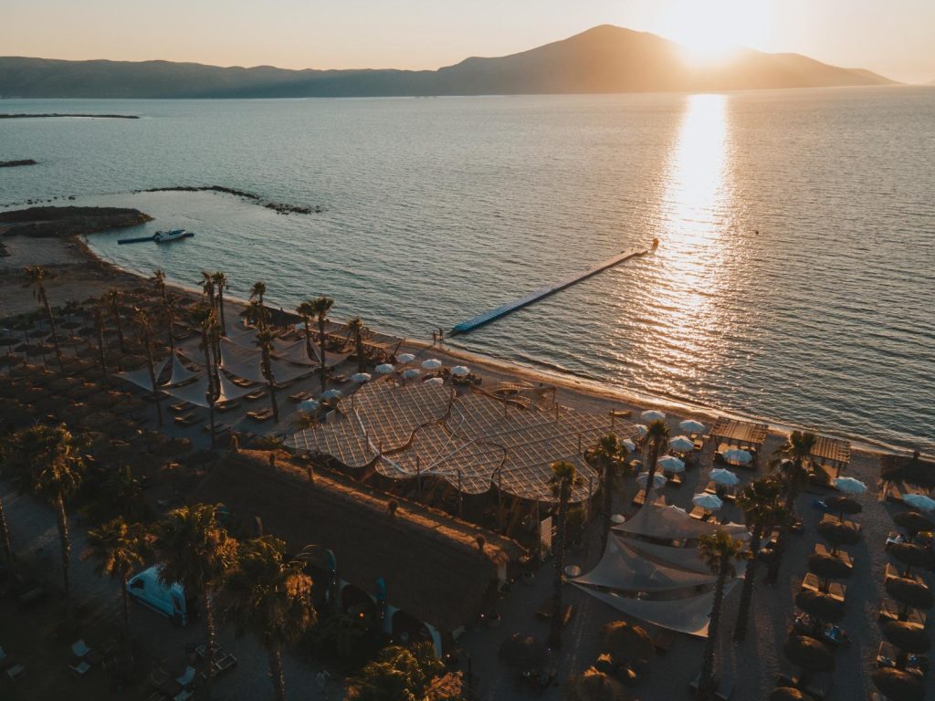 Beach Bar Bojo, Radhimë, Vlorë: dizajn interieri nga Claud Architects, foto 8