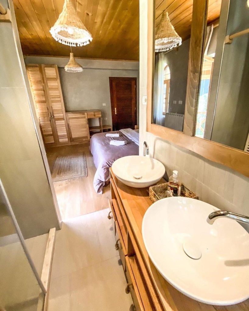 Restorant & Hotel Alpet Theth, Theth: dizajn interieri nga Claud Architects, foto 4